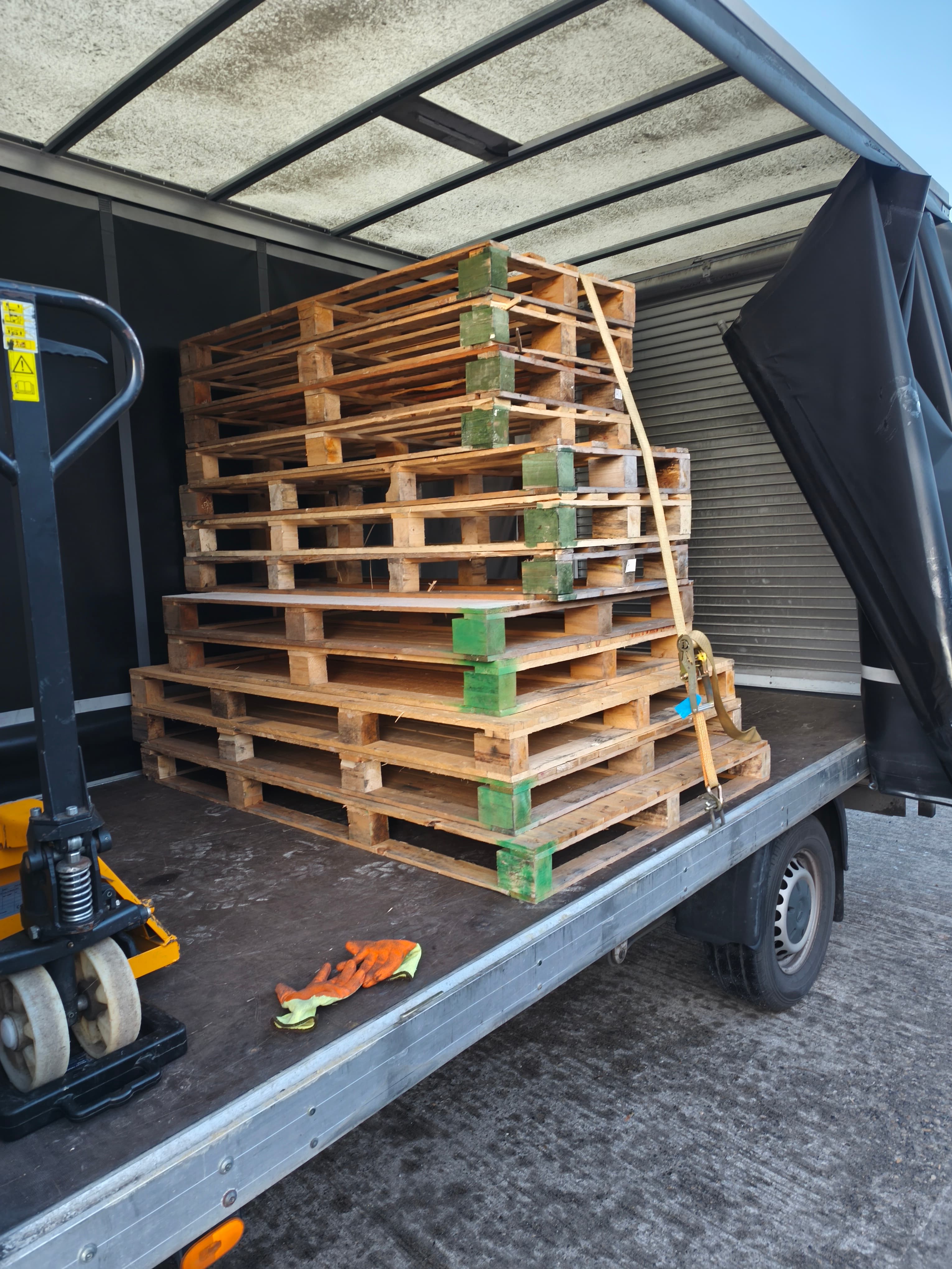 The Courier Company Leeds Ltd