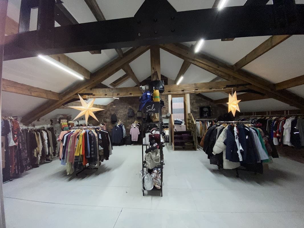 Bloom Boutique - Clothes Shops in keighley