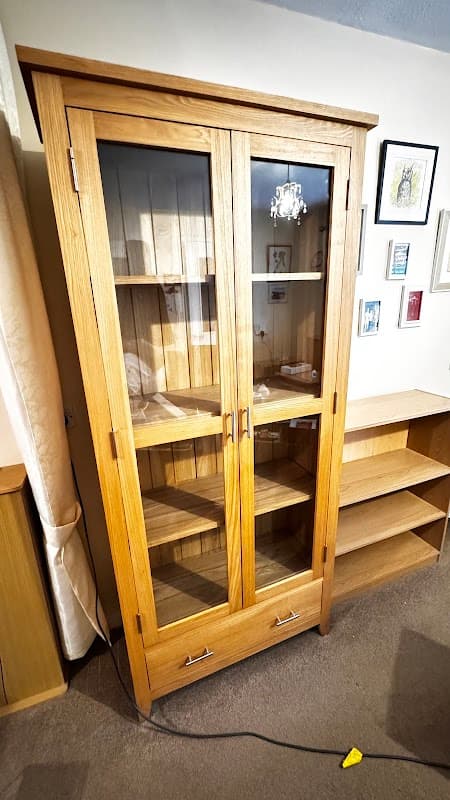 Bracken's New And Secondhand Furniture - Furniture Shops in keighley