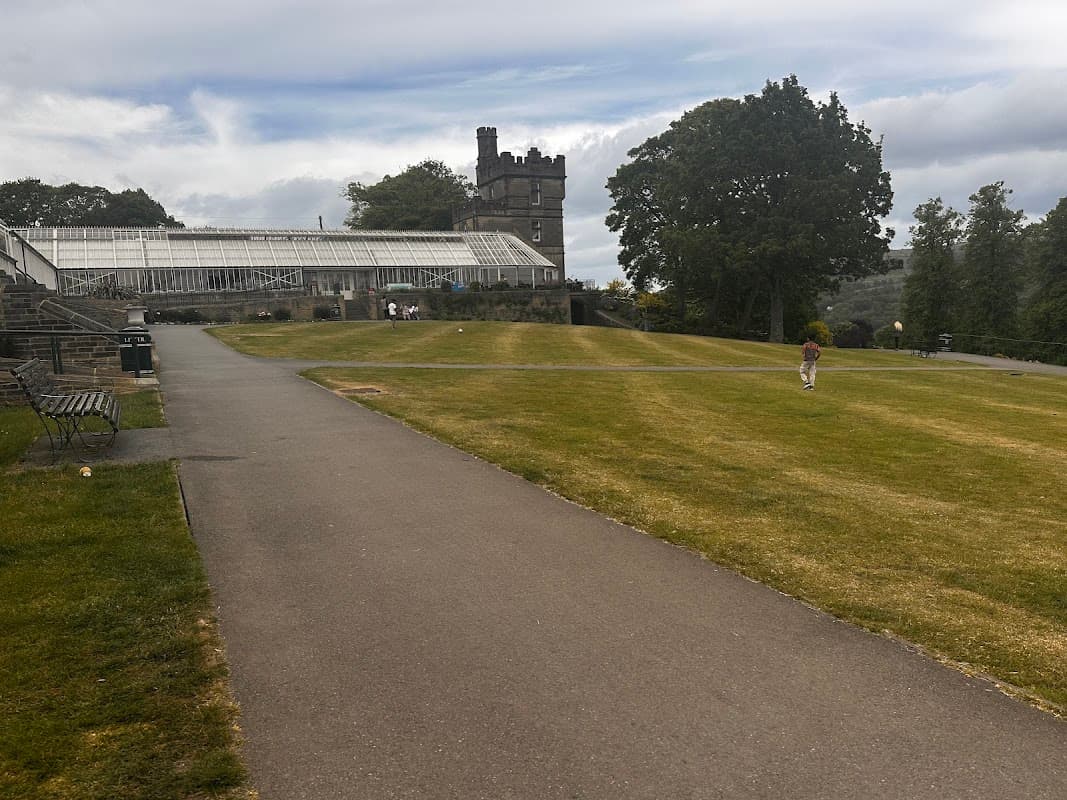Cliffe castle park - Park in keighley
