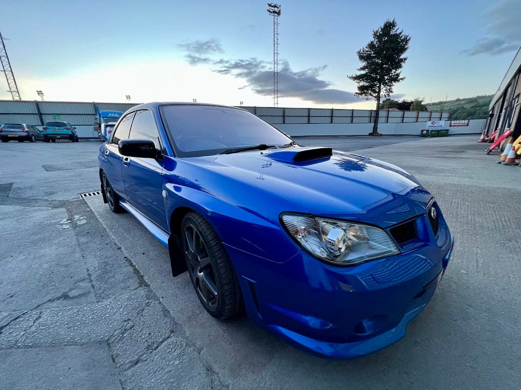 Elite Customs Keighley - Garages in keighley