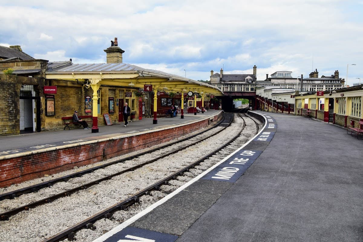 Keighley - Railway Stations in keighley