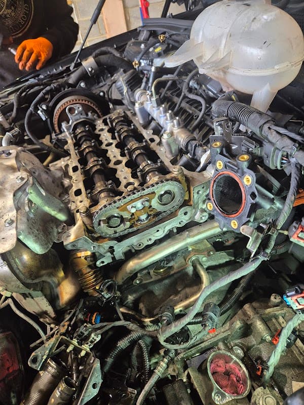 MB Motors Keighley - Garages in keighley