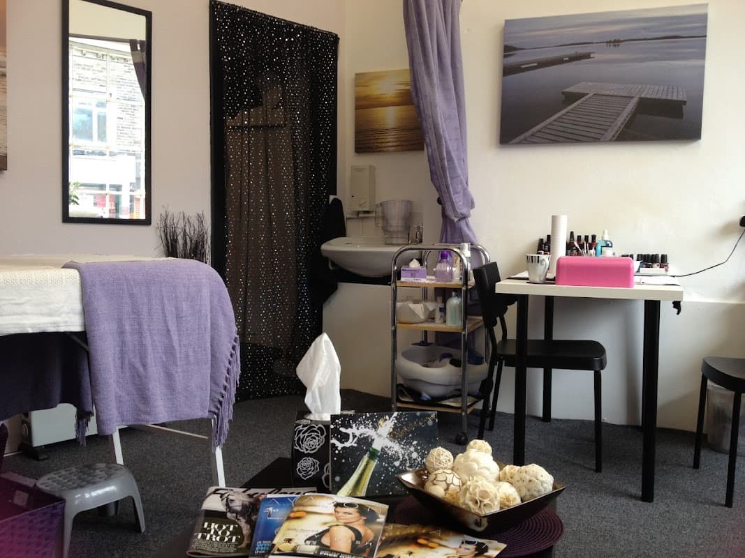 R & R Revive & Rejuvenate - Beauty Salons in keighley