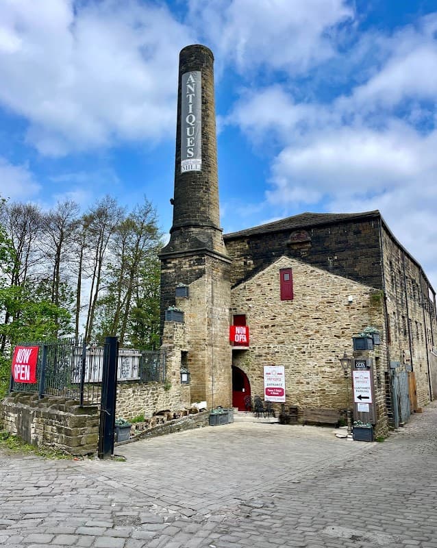 Worth Valley Antiques Centre - Antique Shops in keighley