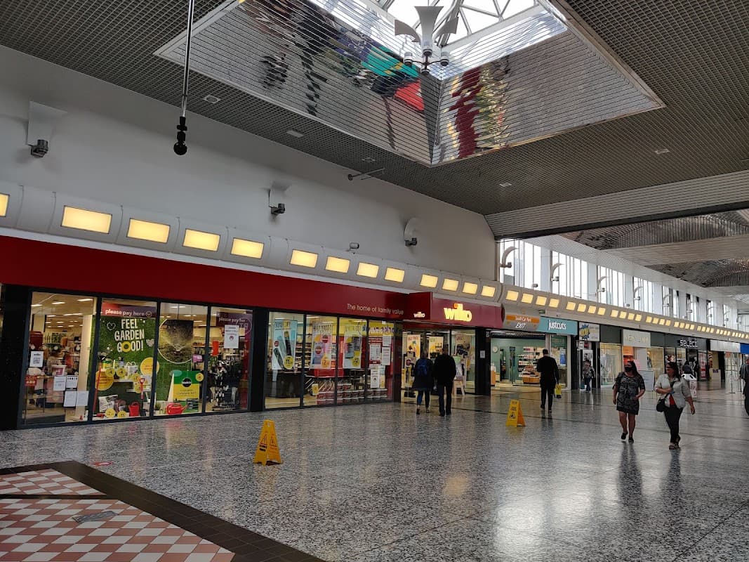 Crossgates Shopping Centre - Shopping Centres in killingbeck