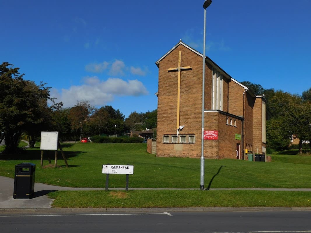 St Richard's Church, Seacroft - Churches in killingbeck