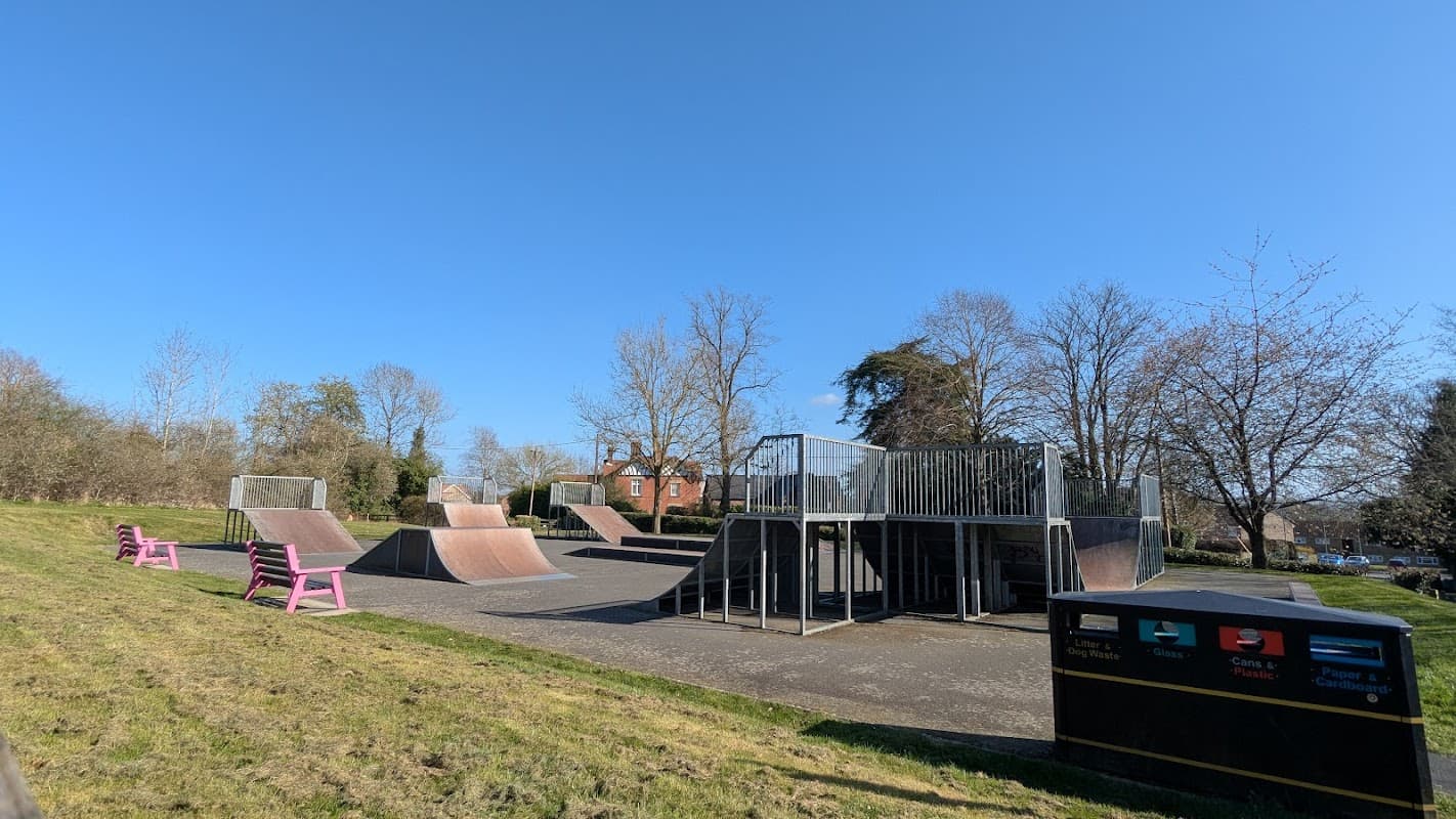 Old Road Play Area - Playgrounds in kirkbymoorside