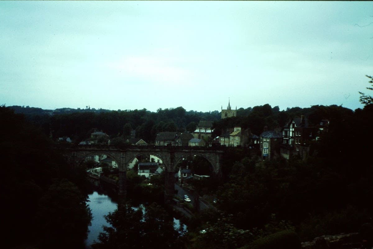 Bus Stop at High Bridge - Bus Stops in knaresborough