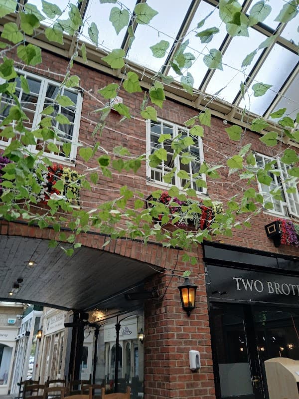 Cafe Cafe Di Lucca in knaresborough