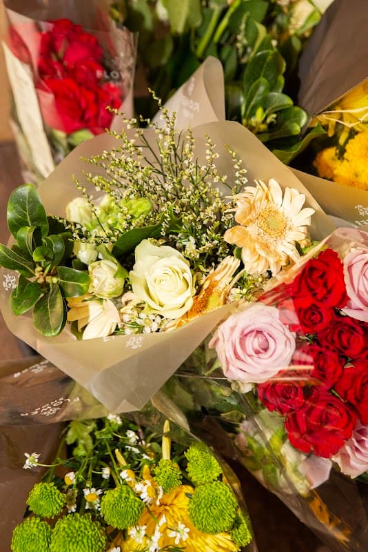 Resurrected Bites Gracious St Grocery - Food Banks in knaresborough