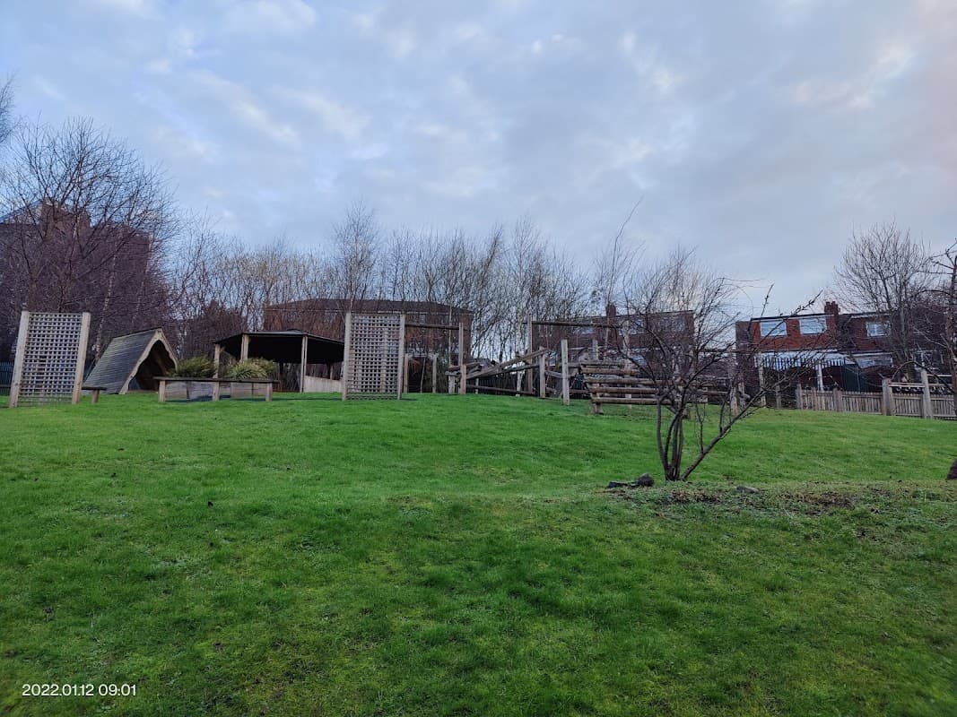 Beecroft Primary School - Primary Schools in leeds