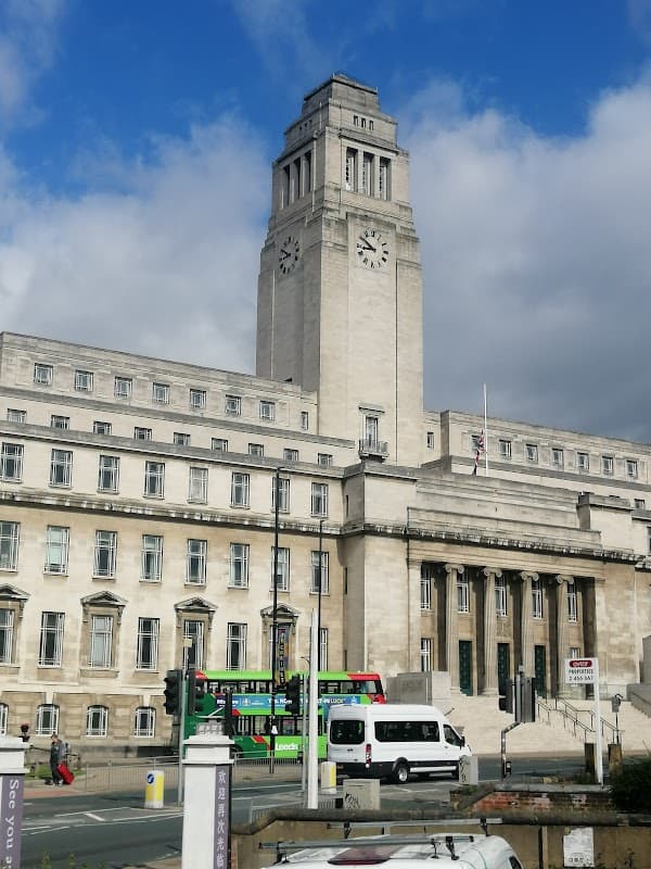 Bus Stop at Leeds University (stop A) - Bus Stops in leeds