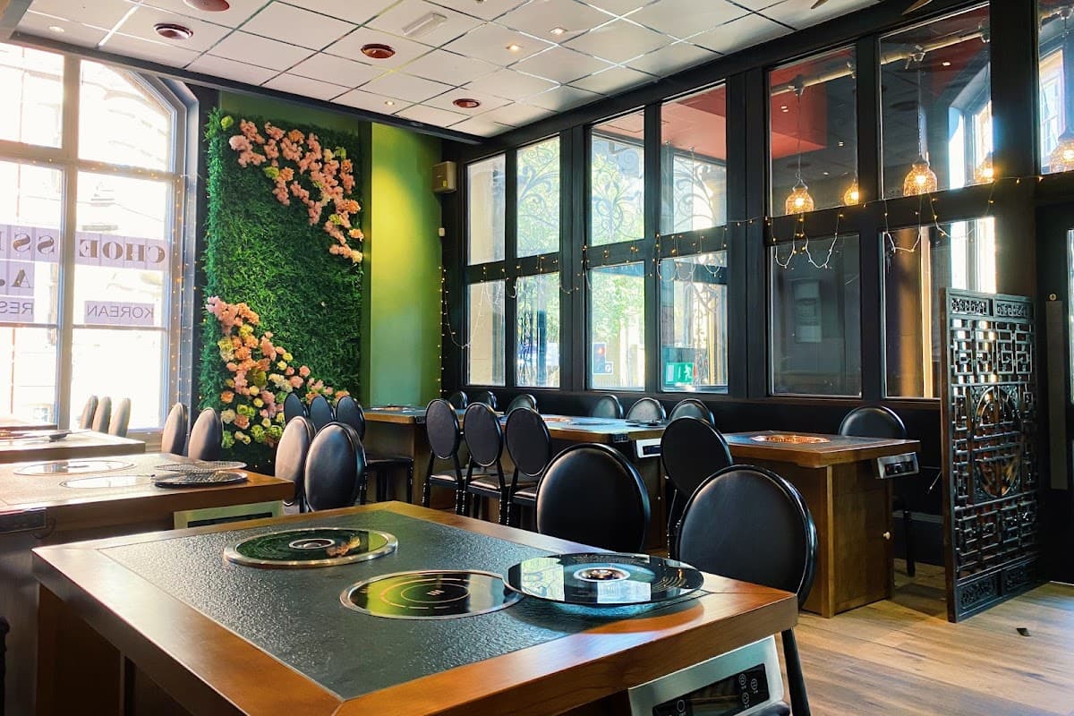 Choessi Ajeossi Korean Restaurant