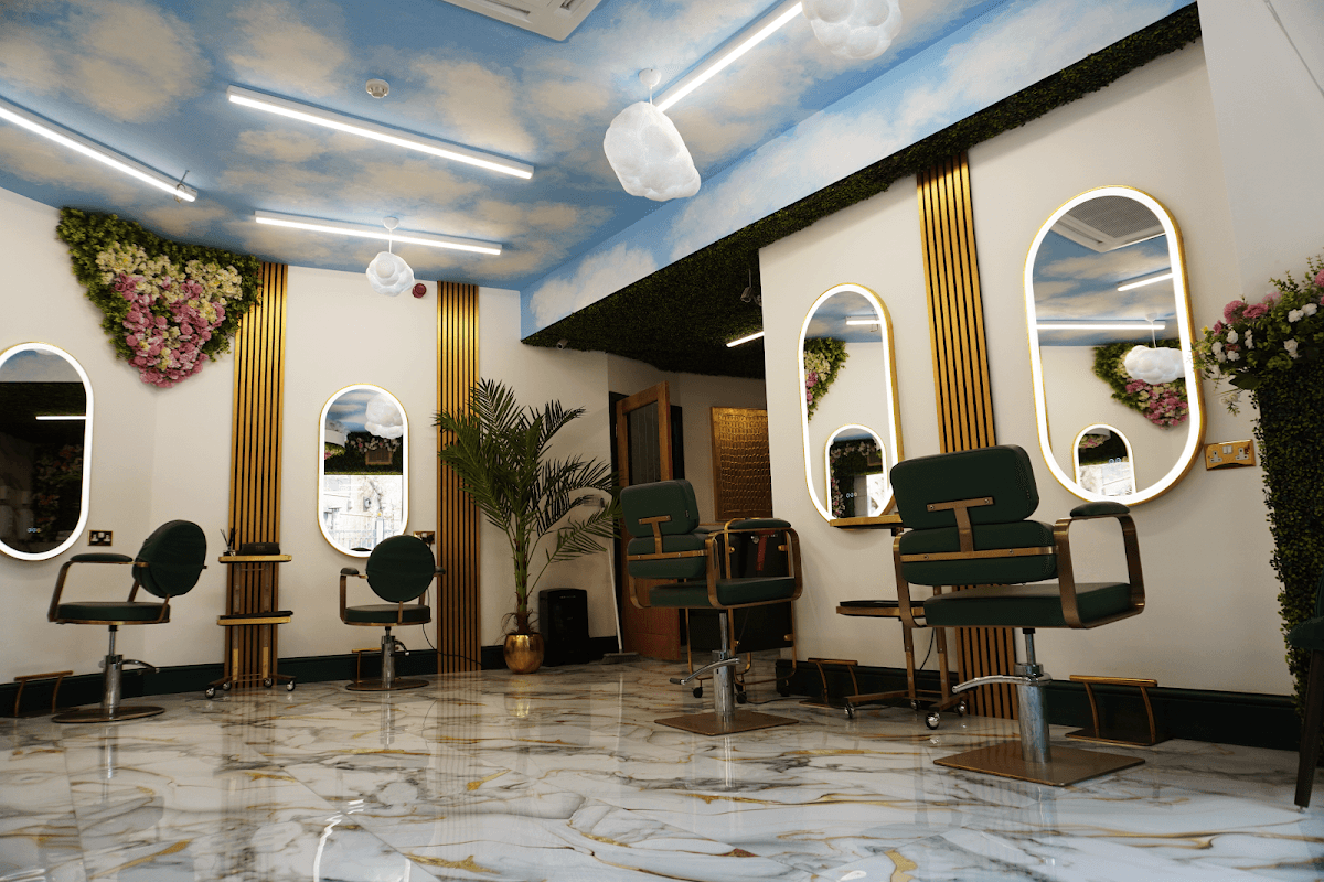 Headhunters Leeds - Hair Salons in leeds