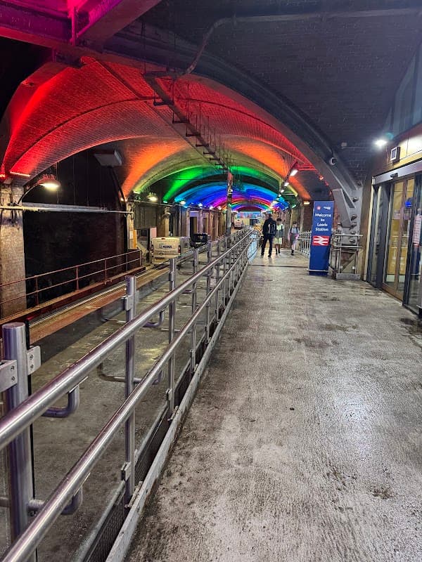 Leeds Station Taxi Rank - Taxi Ranks in leeds