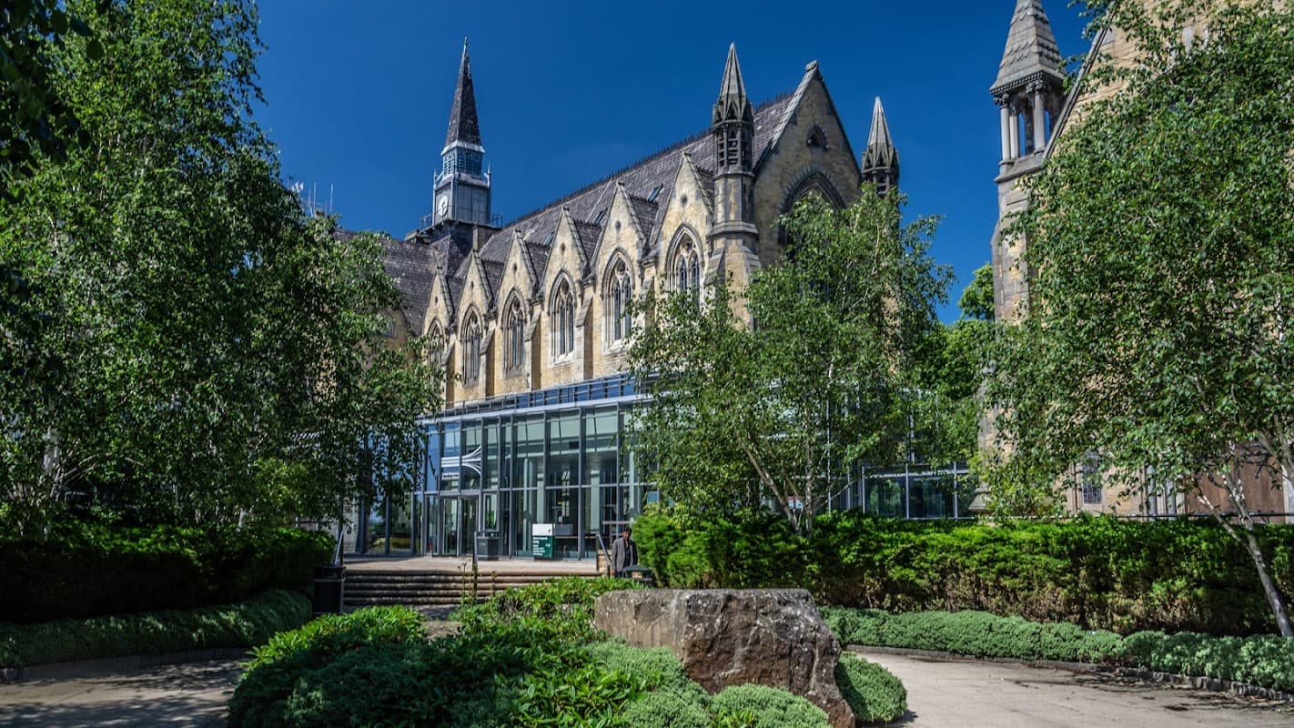 Leeds University Business School - Universities in leeds