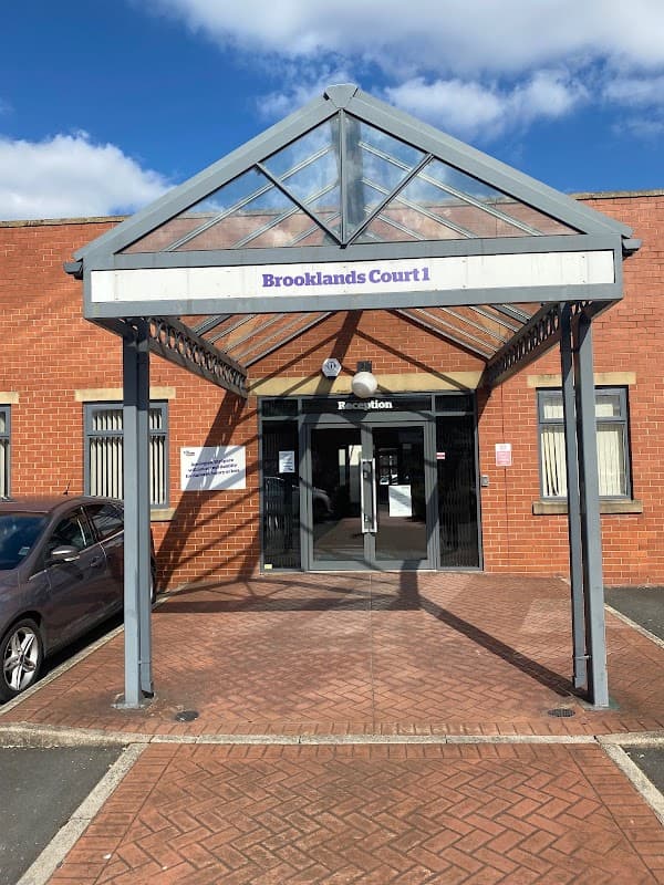 Pure Physiotherapy Leeds - Physiotherapists in leeds