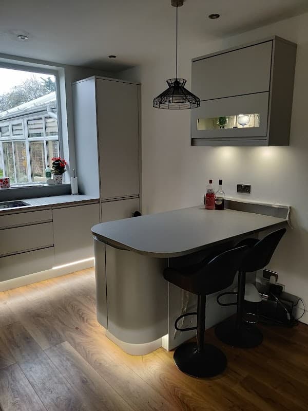 Reach Electrical Ltd - Electricians in leeds