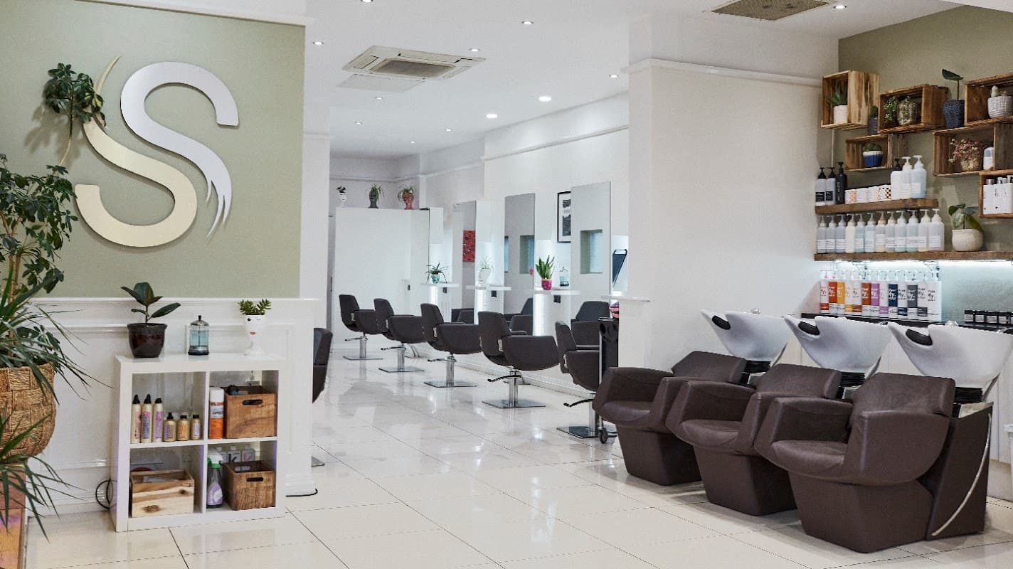 Renaissance hair and beauty - Hair Salons in leeds