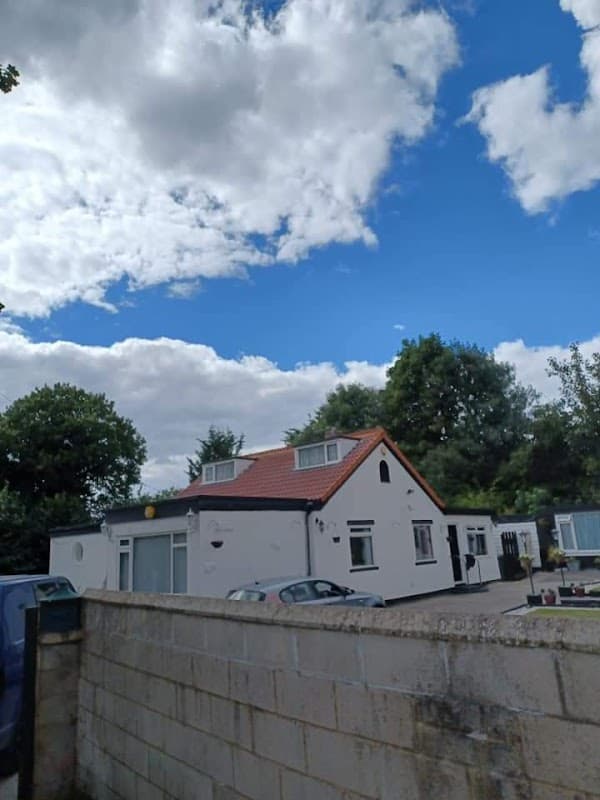 RJ roofing - Roofers in leeds