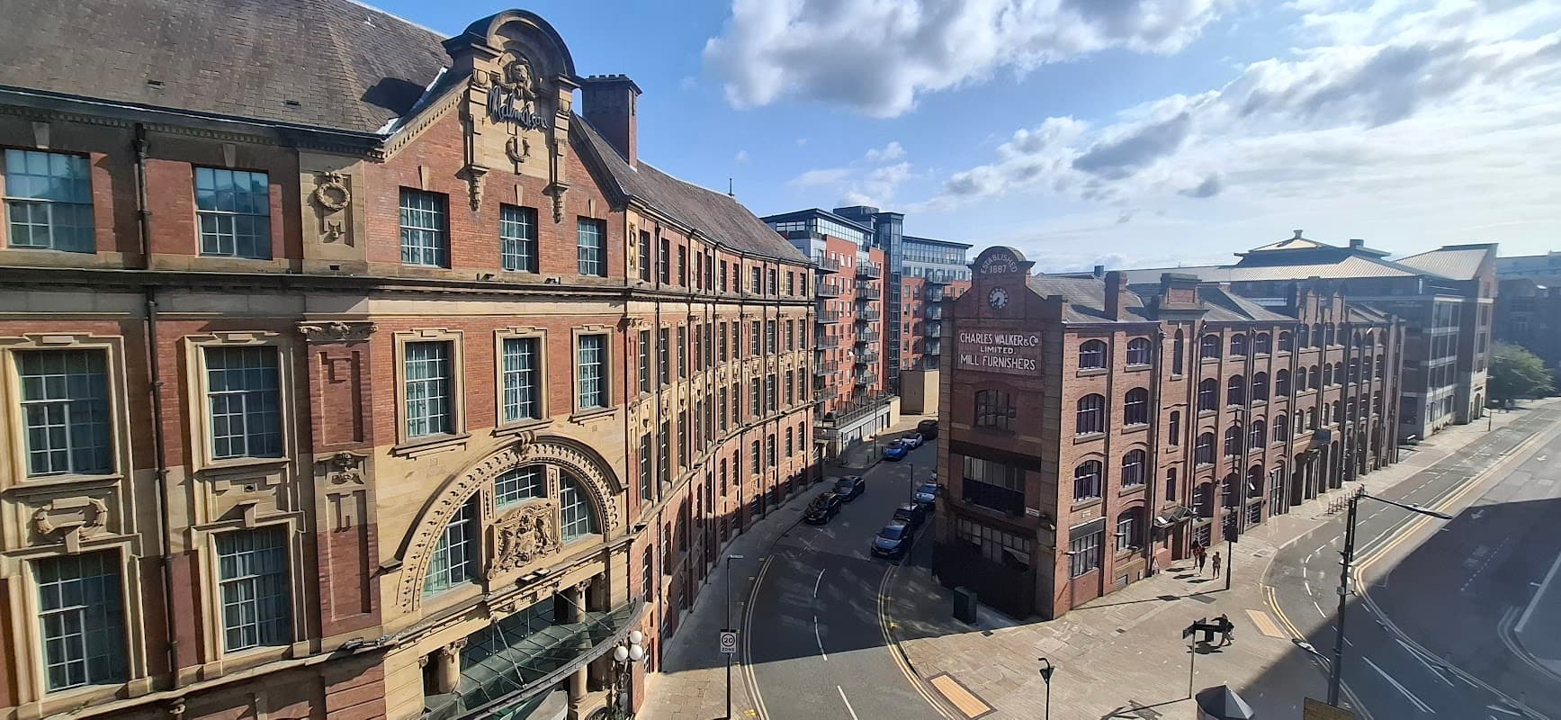 Accommodation at Roomzzz Aparthotel Leeds in leeds