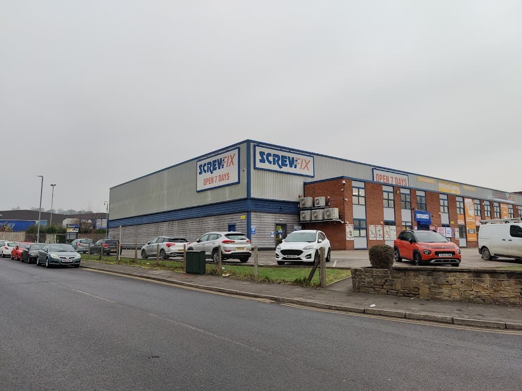 Screwfix Leeds - Holbeck - Ironmongers in leeds