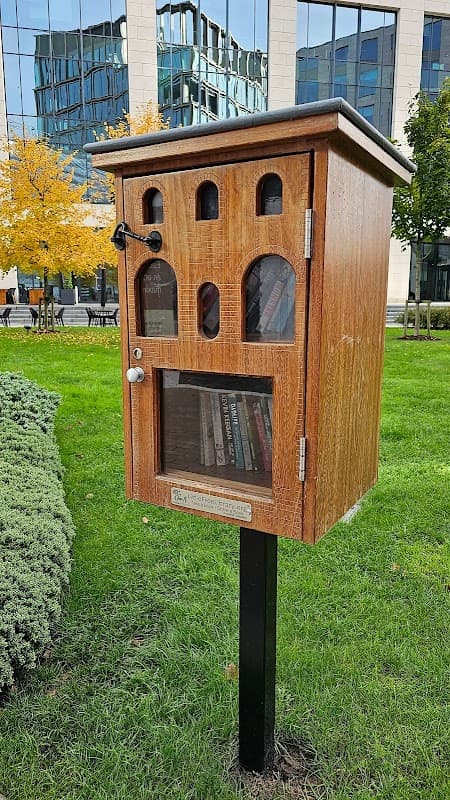 Wellington Place Little Free Library - Libraries in leeds