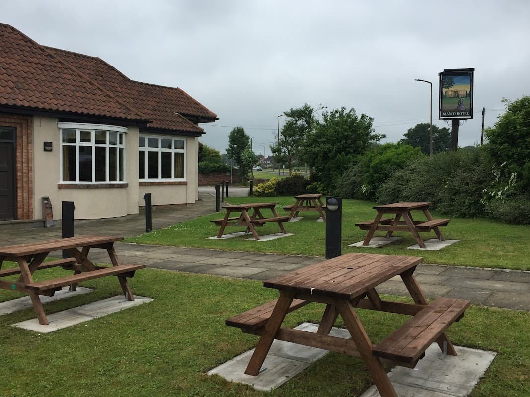 Food & drink at The Manor Hotel in maltby