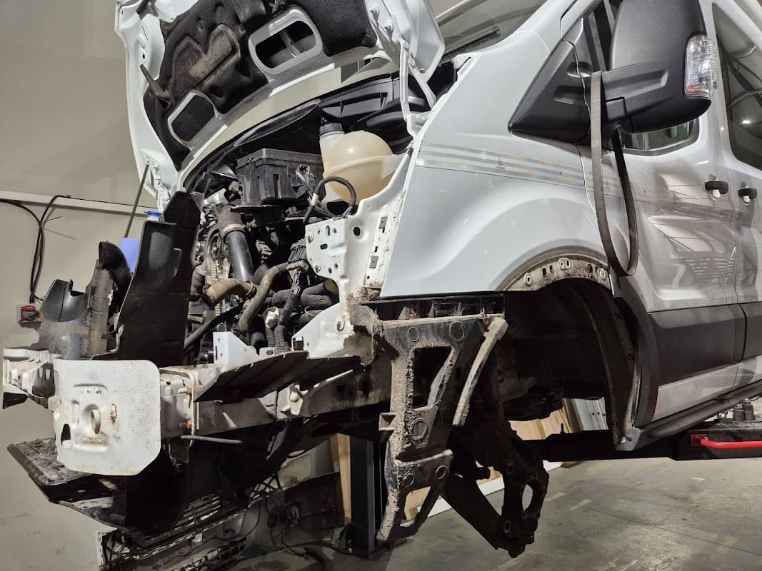 WR Auto Repair - Garages in maltby