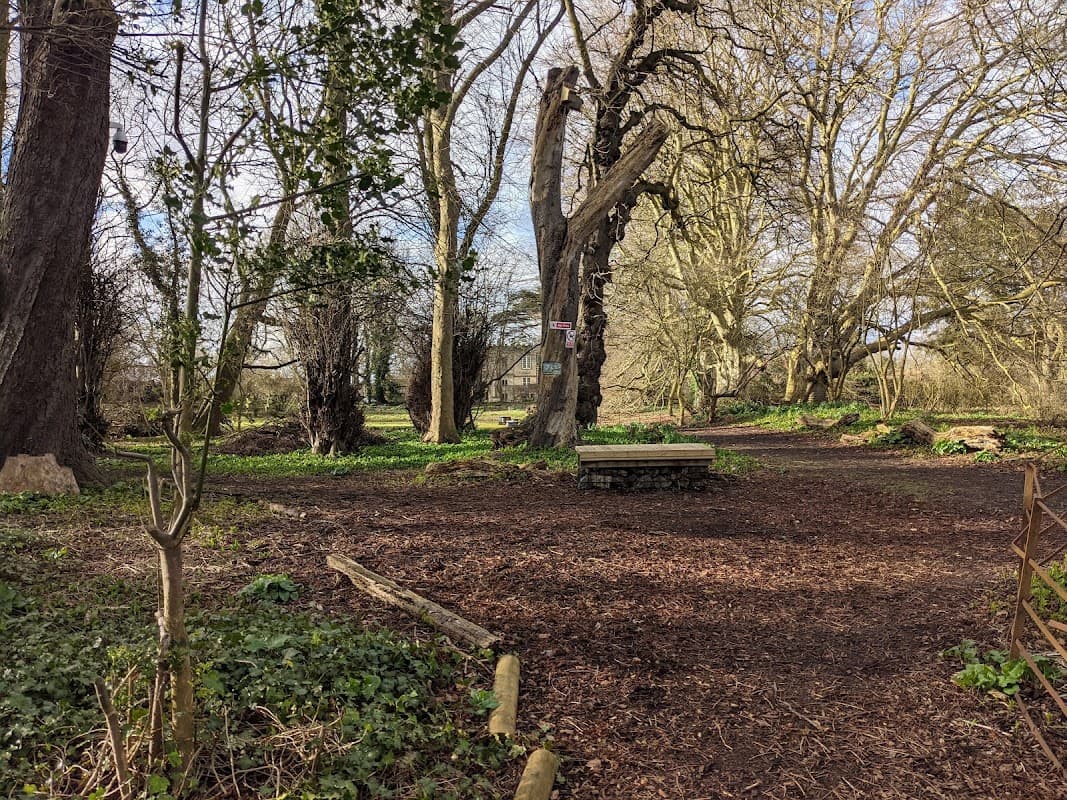 Malton Castle Gardens - Park in malton