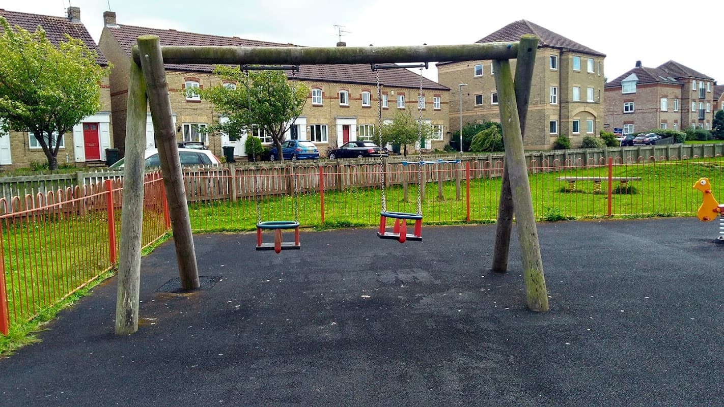 Riverside Playground - Playgrounds in malton