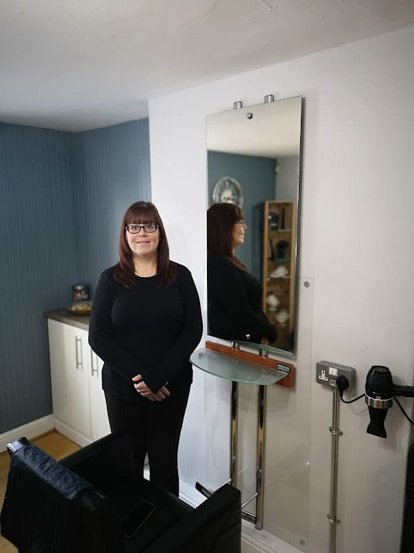 Aristocrats Hair Design - Hair Salons in market weighton