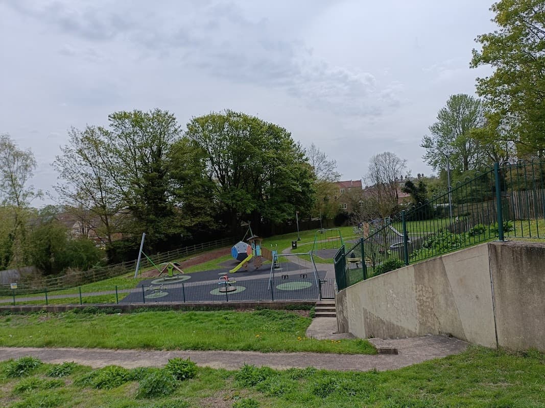 Aspen Close Play Park - Playgrounds in market weighton