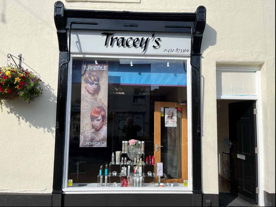 Tracey's Hairdressing - Hair Salons in market weighton