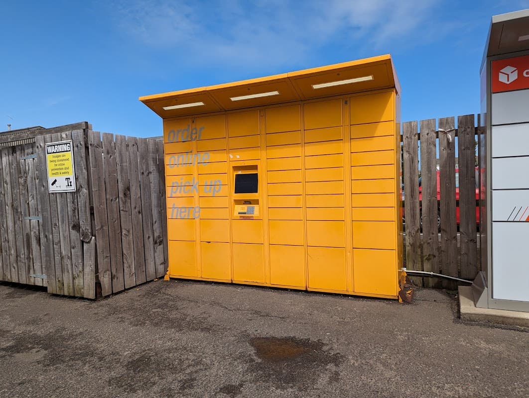 Amazon Hub Locker - Divide - Couriers in marske