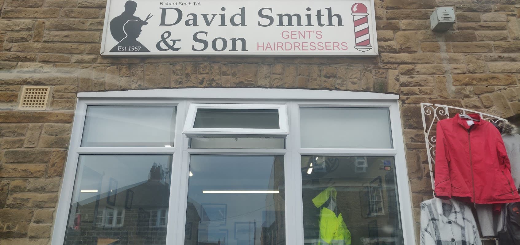 David Smith And Son Barbers - Barbers in marske