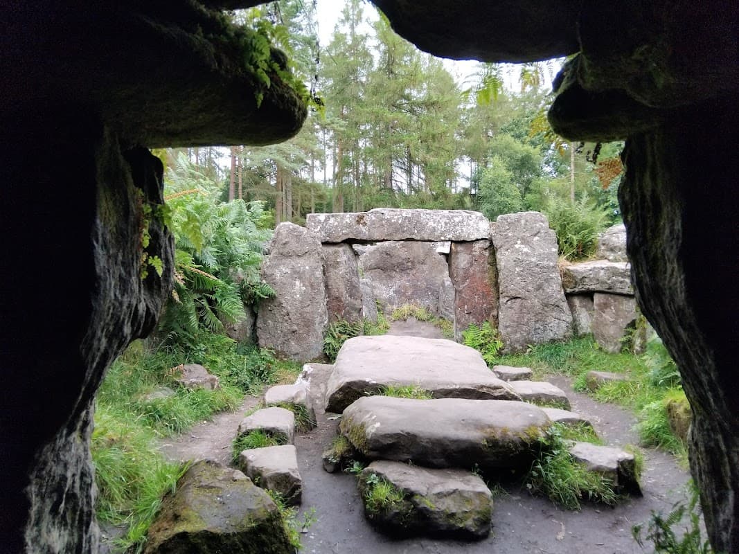 Hill H & Son - Garages in masham