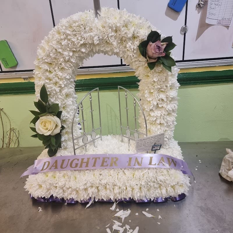 Daisys And Edwinas Flowers - Florists in middlesbrough