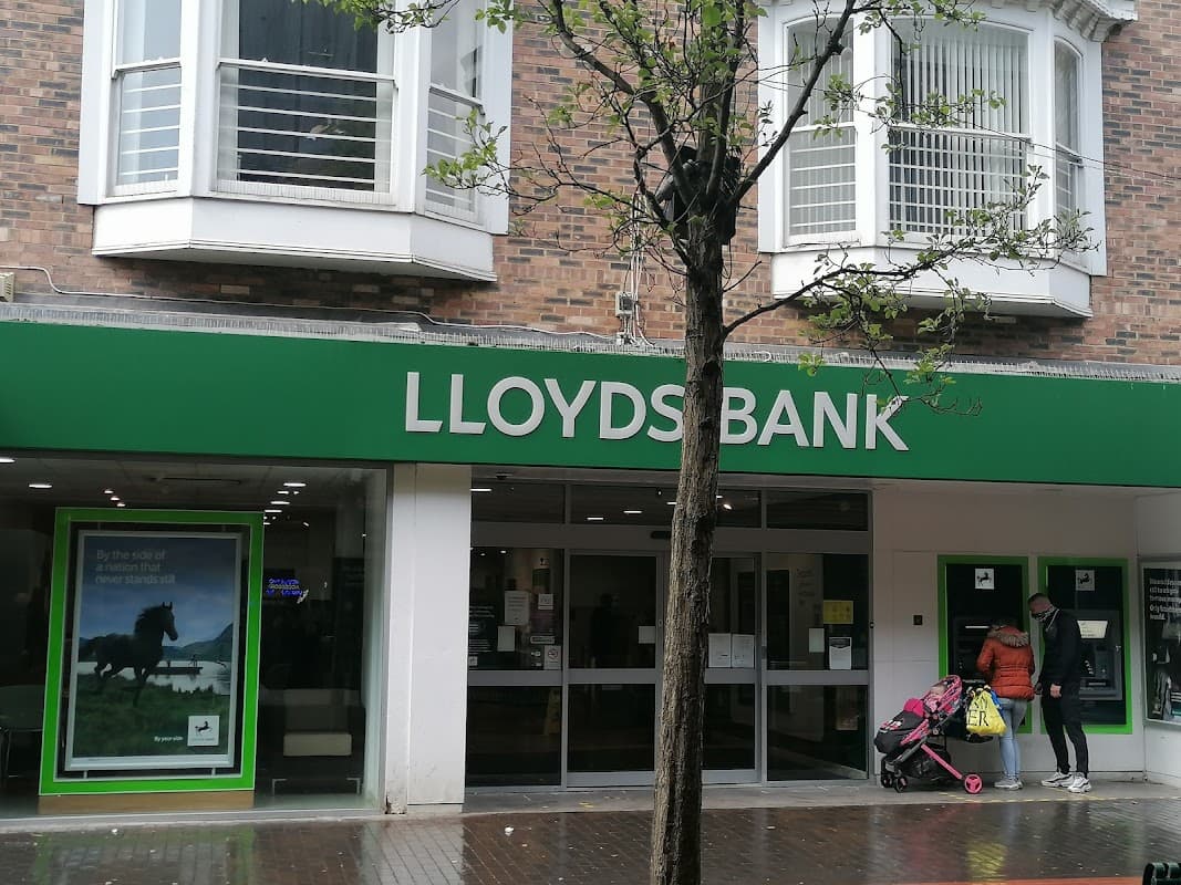 Lloyds Bank - Banks in middlesbrough