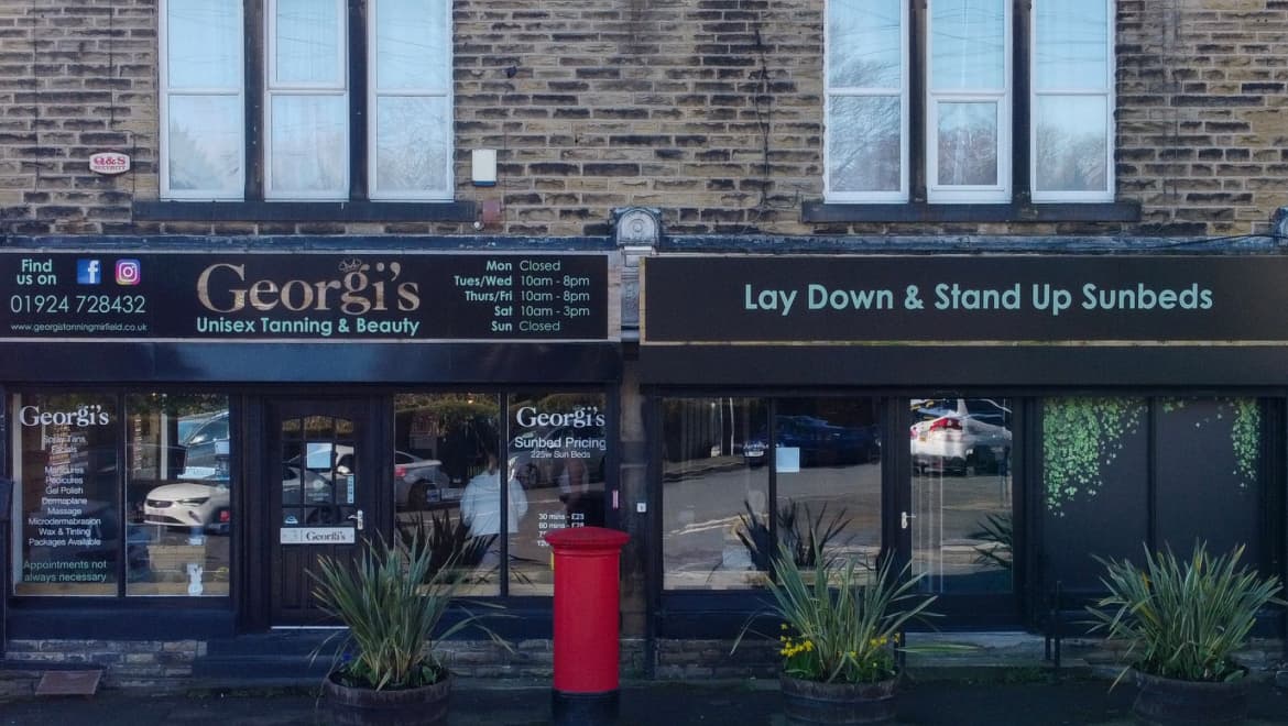 Georgi's Unisex Tanning & Beauty Salon