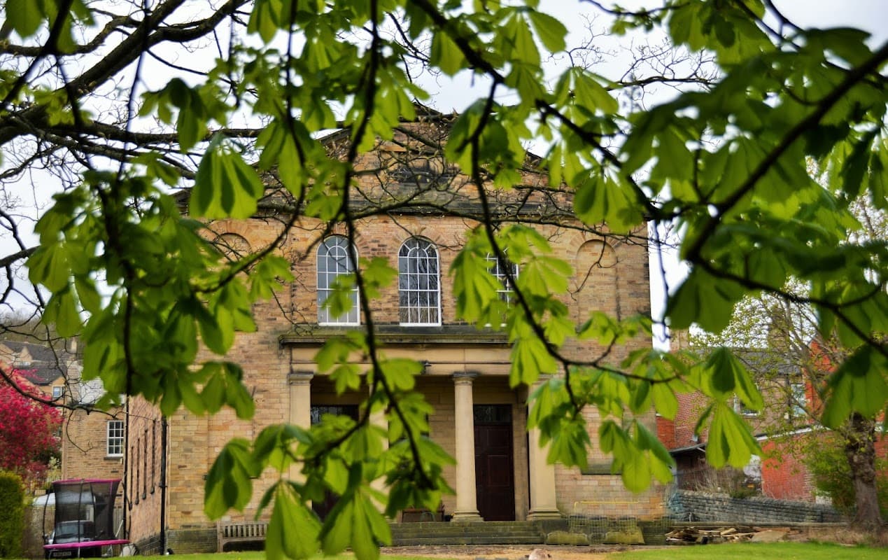 Hopton United Reformed Churchyard