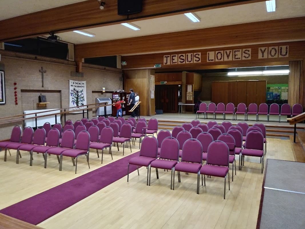 Wigton Moor URC Church - Churches in moortown