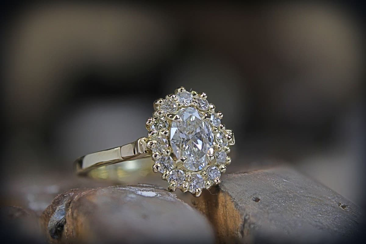 C.H. Jewellery - Jewellers in neepsend