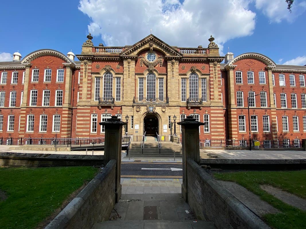 Sir Frederick Mappin Building - Universities in neepsend