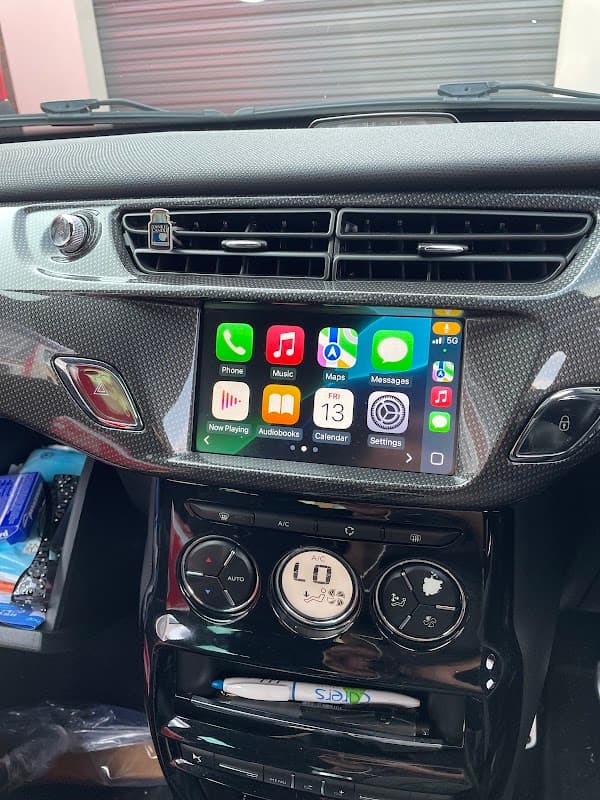 Magpie Autos - Garages in normanton