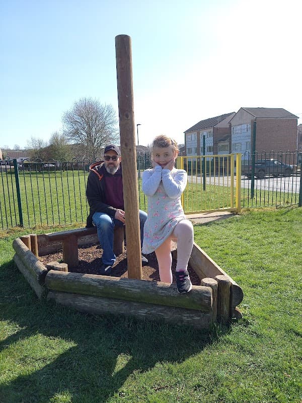 Bankhead Road Playground - Playgrounds in northallerton