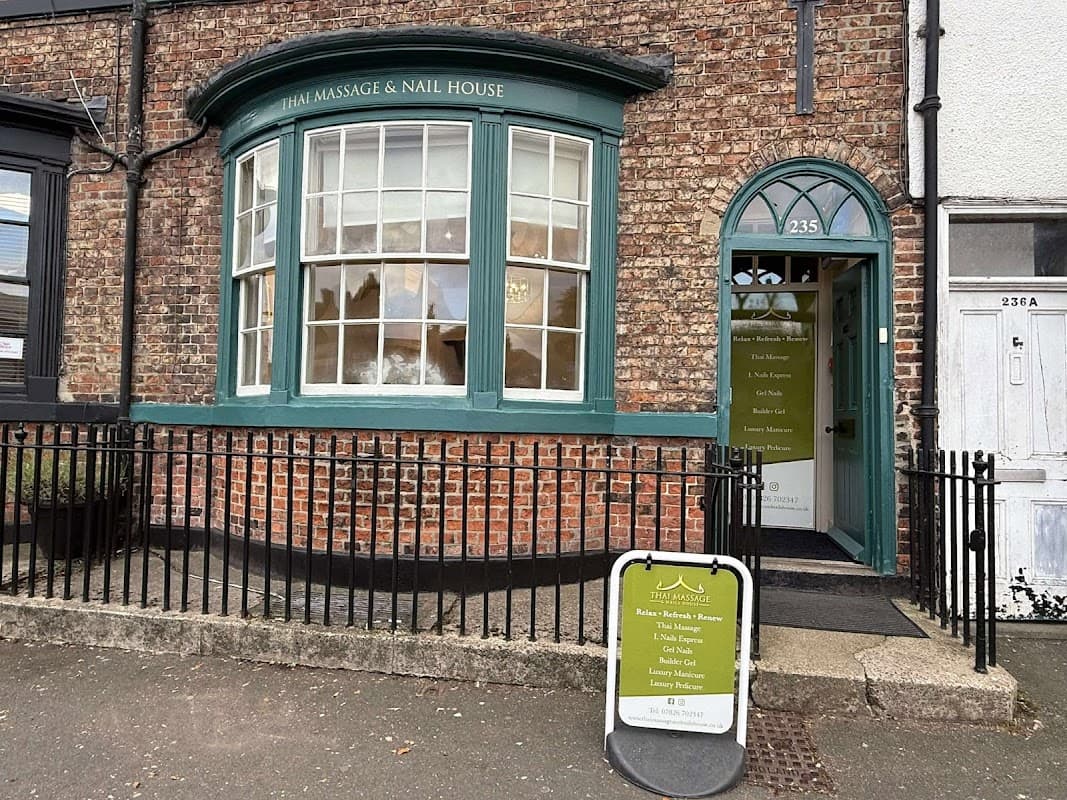 Thai Massage and Nails House - Beauty Salons in northallerton