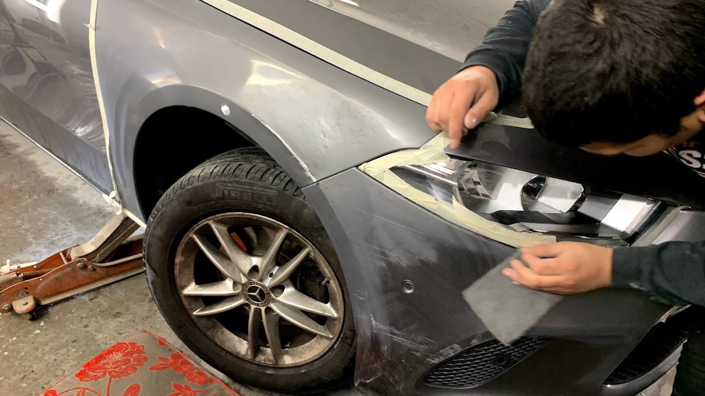 TRM Bodyshop repairs - Garages in northallerton