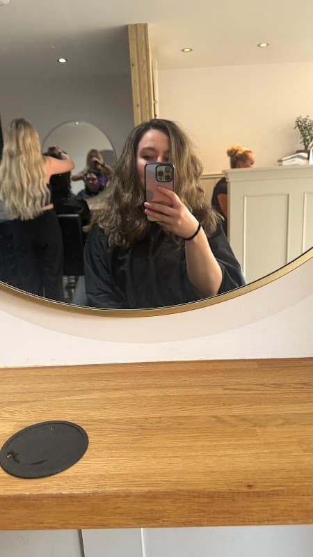 Cabello - Hair Salons in otley